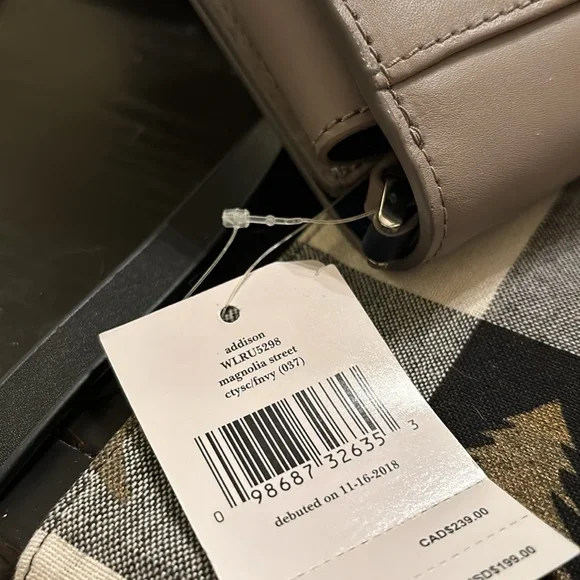 KATE SPADE  purse WITH strap! NWT - Picture 7 of 9